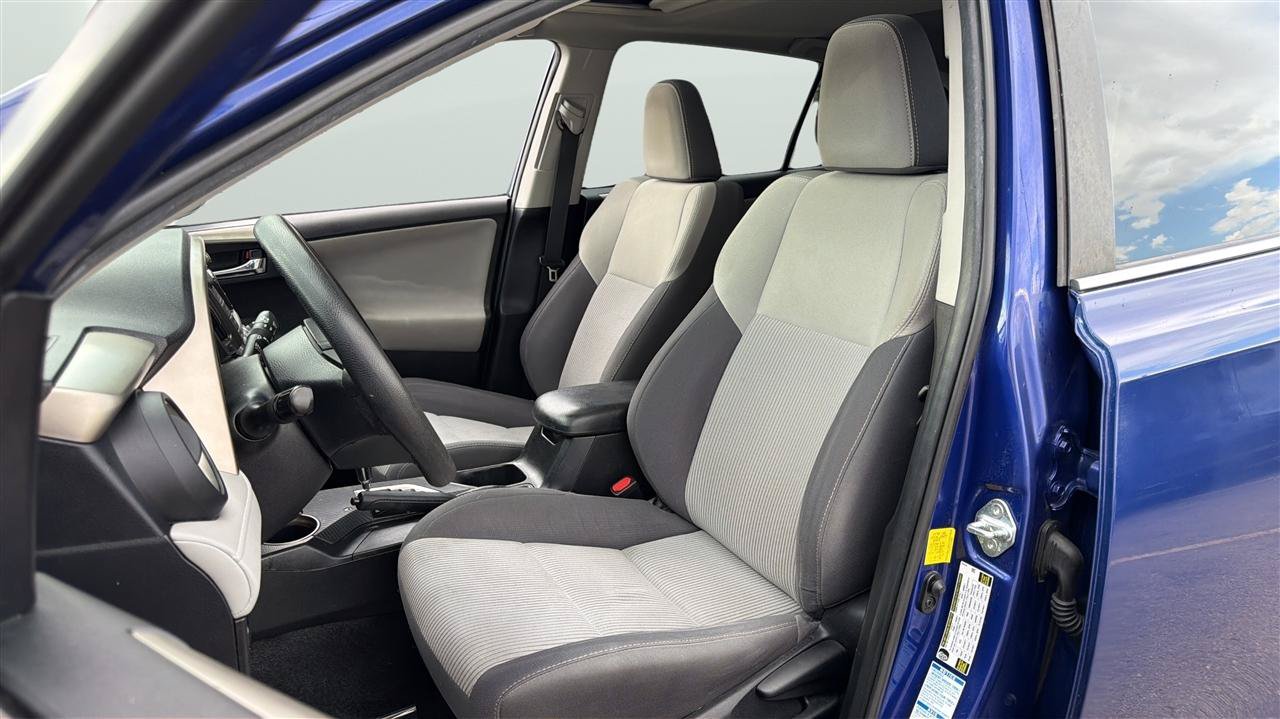 Used 2015 Toyota RAV4 XLE AWD/4WD image 11