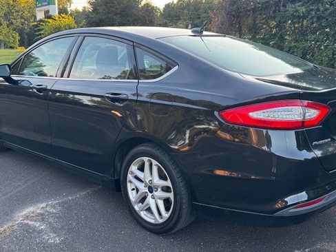 Used 2014 Ford Fusion SE image 6