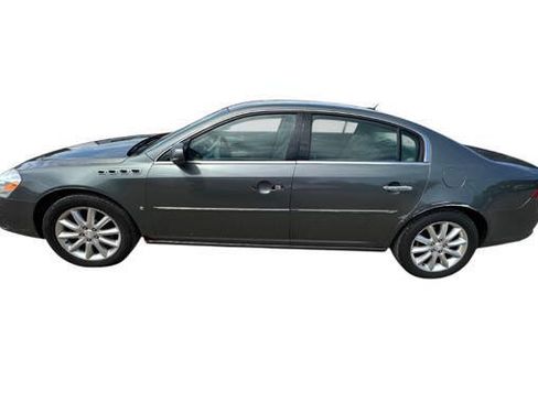 Used 2008 Buick Lucerne CXS FWD image 2
