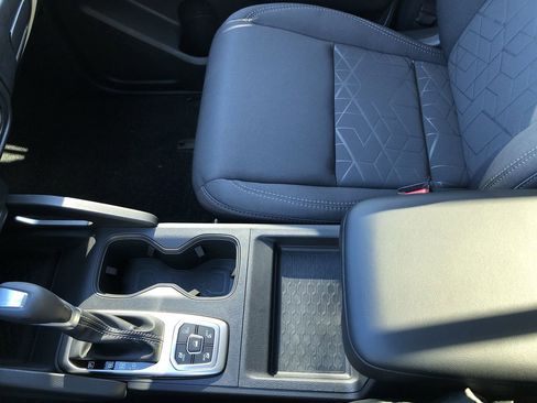 New 2026 Nissan Frontier SV w/ Tow Package image 25