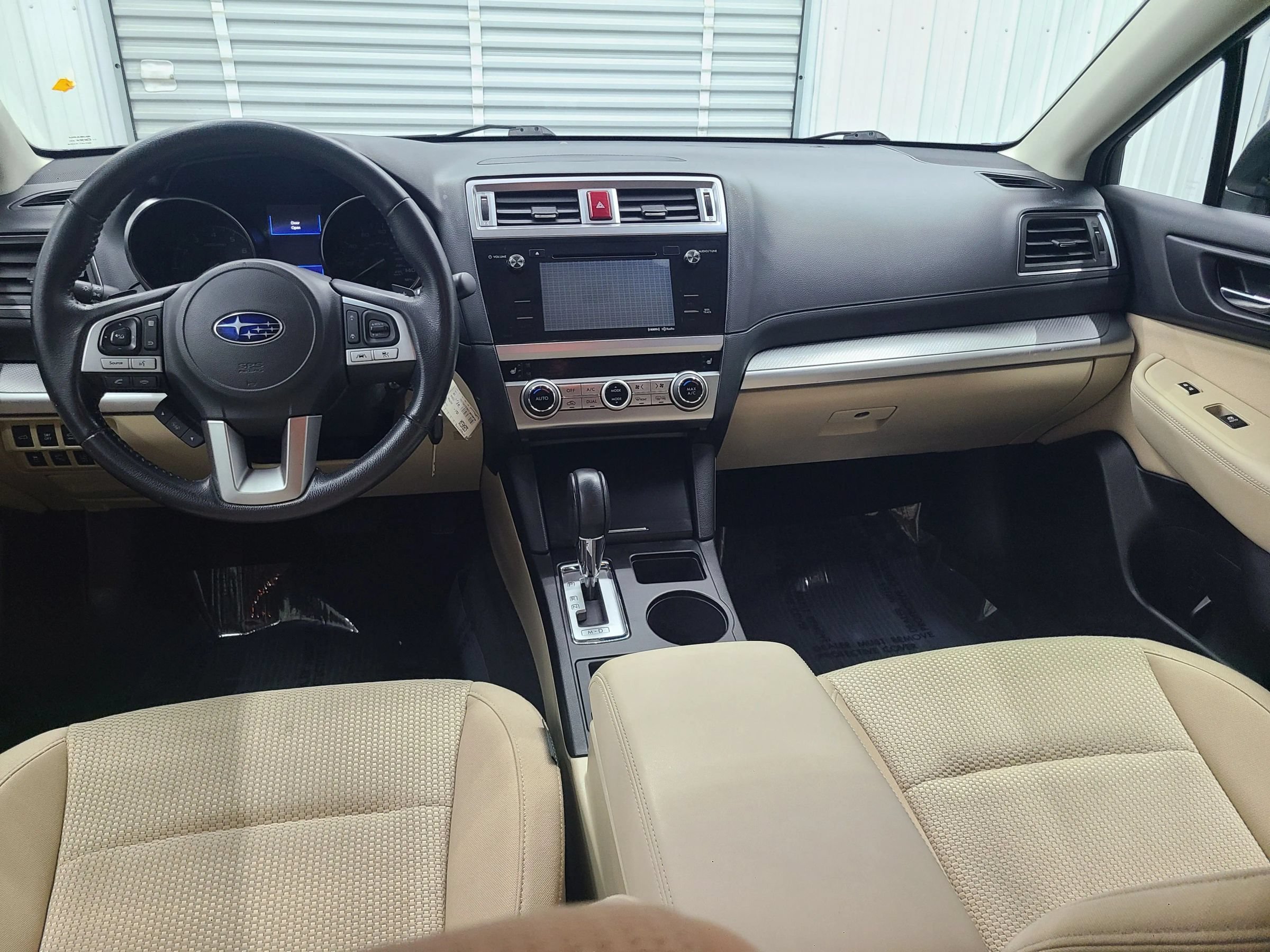 Used 2016 Subaru Outback 2.5i Premium AWD/4WD image 2