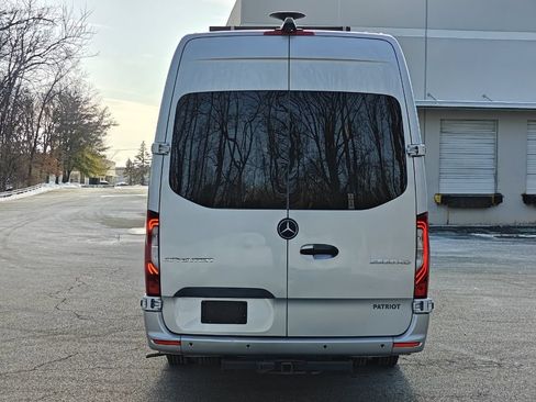 Used 2020 Mercedes-Benz Sprinter 3500 w/ Windows All Around Package image 5