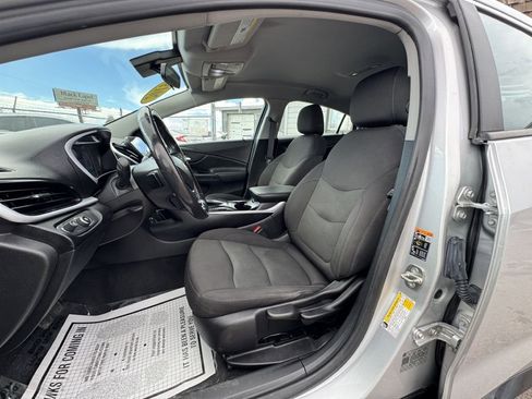 Used 2019 Chevrolet Volt LT w/ Comfort Package image 26