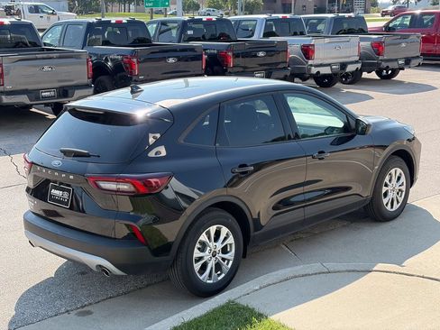 New 2026 Ford Escape Active w/ Cold Weather Package FWD image 6