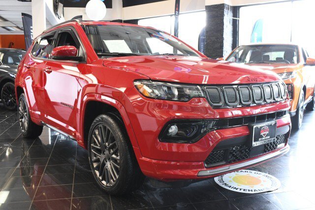 Used 2022 Jeep Compass Limited AWD/4WD image 3