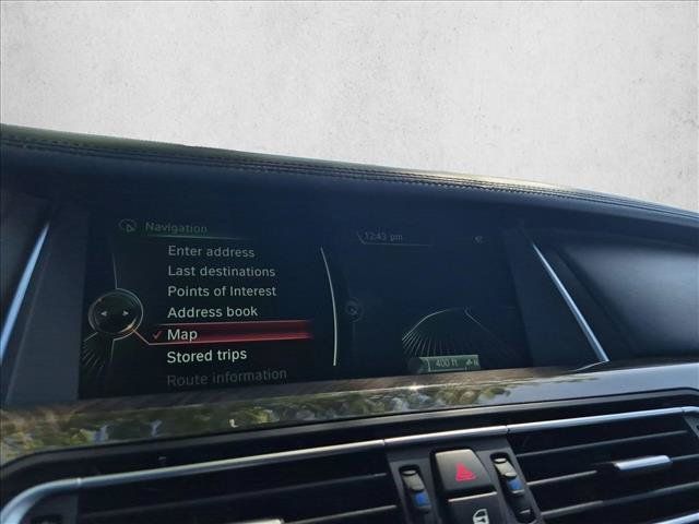 Used 2013 BMW 750i RWD image 13