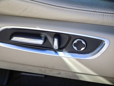 Used 2020 Acura MDX FWD image 19