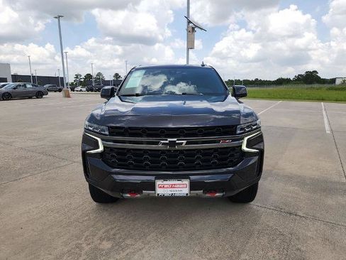 Used 2022 Chevrolet Tahoe Z71 w/ Luxury Package AWD/4WD image 11