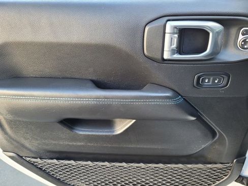 Used 2022 Jeep Wrangler Unlimited Rubicon 4xe w/ Steel Bumper Group image 18