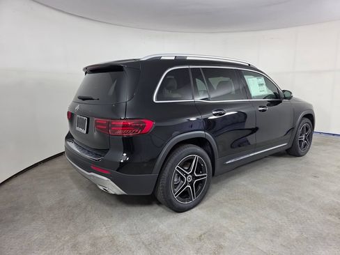 New 2026 Mercedes-Benz GLB 250 image 4