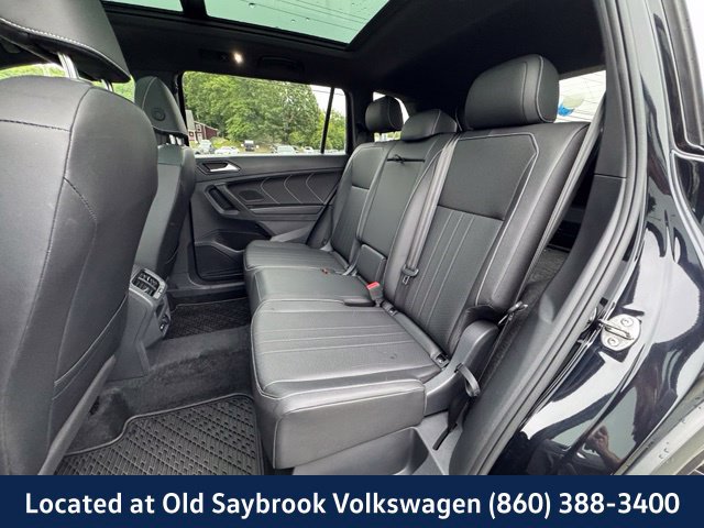 Certified 2024 Volkswagen Tiguan SE R-Line AWD/4WD image 11