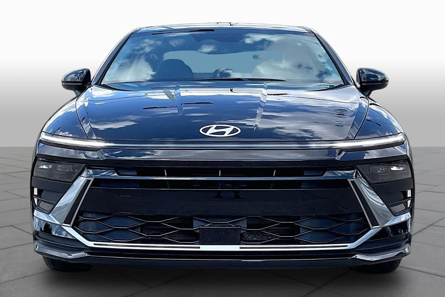 Certified 2026 Hyundai Sonata Blue FWD image 4