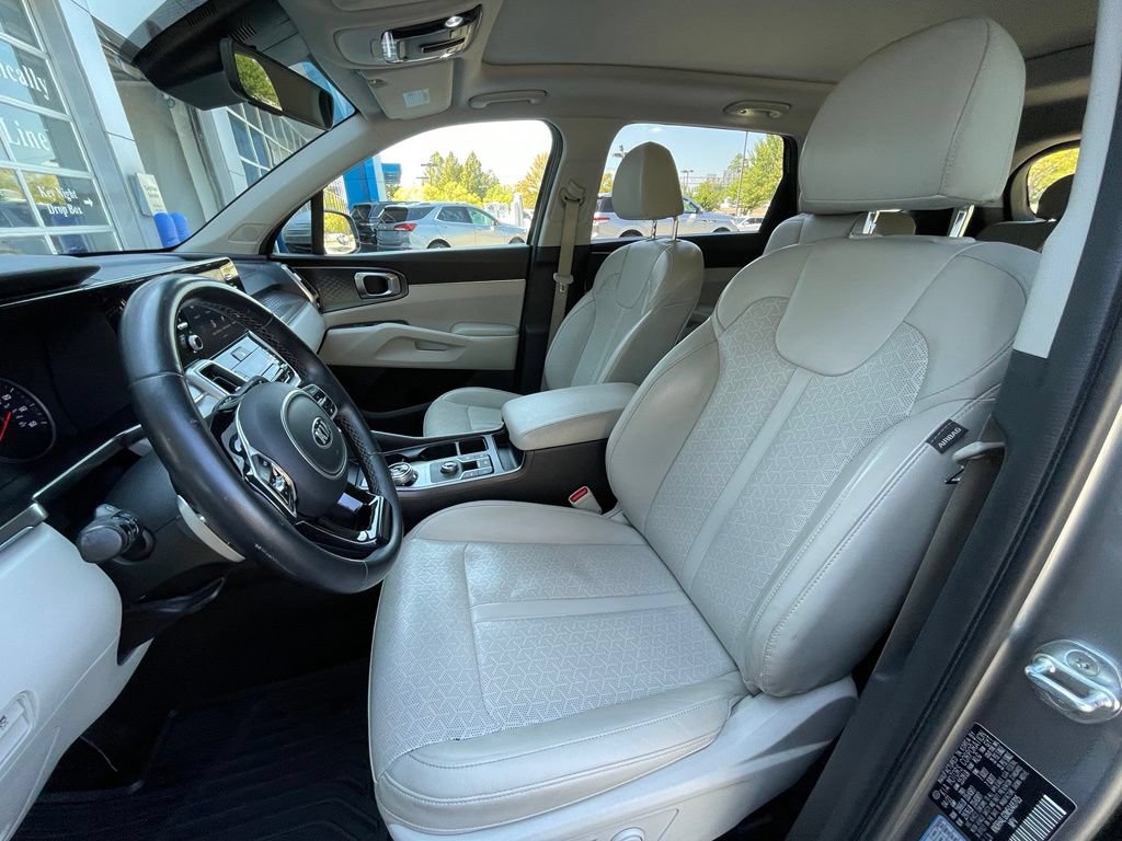 Used 2021 Kia Sorento EX FWD image 23