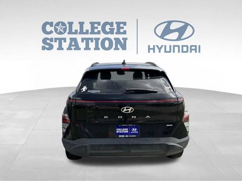 Used 2024 Hyundai Kona SEL AWD/4WD image 11