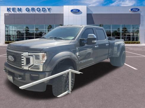 Used 2022 Ford F450 Platinum w/ FX4 Off-Road Package AWD/4WD image 6