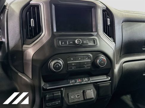 Used 2021 Chevrolet Silverado 1500 Custom AWD/4WD image 18