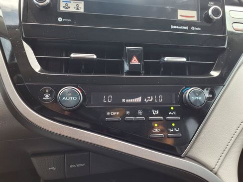 Used 2024 Toyota Camry SE w/ Audio Upgrade Package FWD image 25