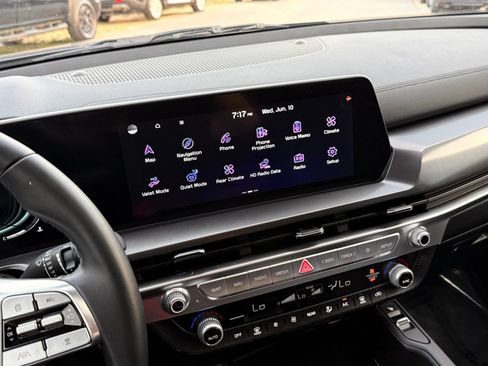Used 2025 Kia Telluride S FWD image 39