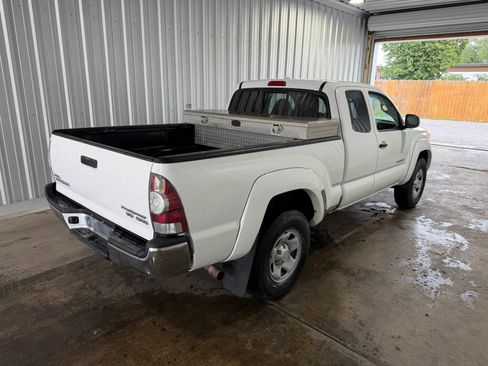Used 2010 Toyota Tacoma PreRunner RWD image 5