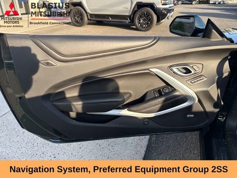 Used 2020 Chevrolet Camaro SS RWD image 9