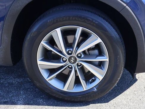 Used 2019 Hyundai Santa Fe SEL image 9