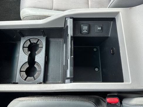 Used 2012 Honda Pilot EX image 32