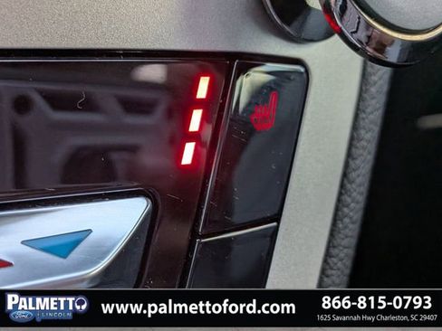 Used 2022 Ford Explorer XLT w/ Equipment Group 202A image 25