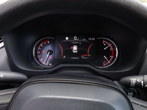 Certified 2025 Toyota RAV4 XLE AWD/4WD image 31