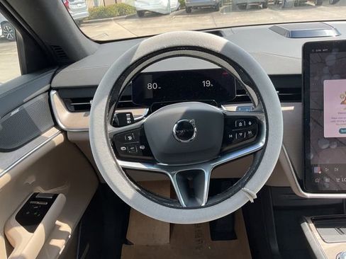 New 2026 Volvo EX90 Plus image 24