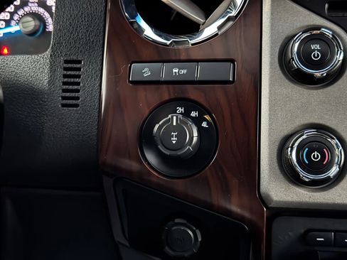 Used 2013 Ford F350 Lariat w/ Lariat Ultimate Pkg image 30