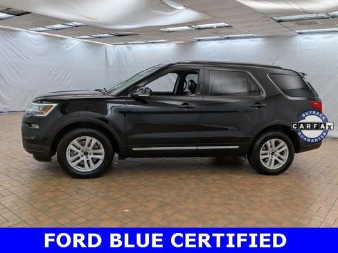 Certified 2018 Ford Explorer XLT w/ Equipment Group 202A image 4