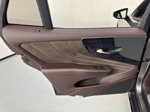 Used 2018 Lexus LS 500 AWD w/ Interior Upgrade Package image 45