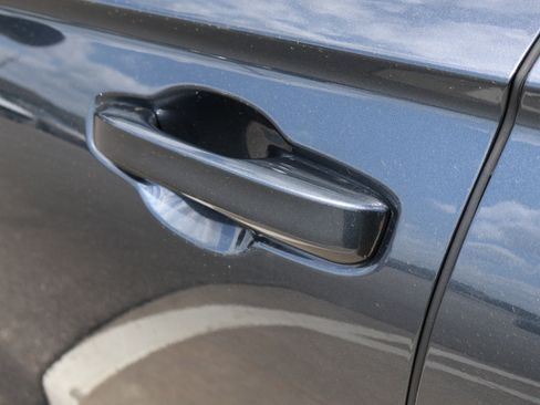 Used 2025 Honda CR-V Sport-L image 23