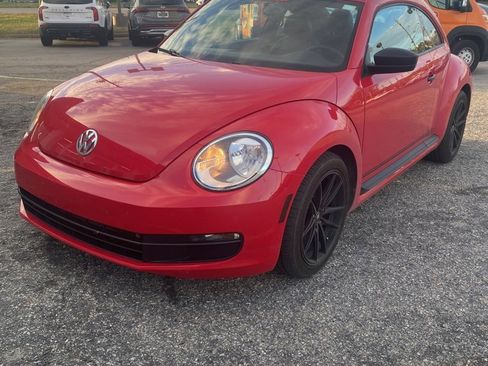 Used 2016 Volkswagen Beetle 1.8T image 1