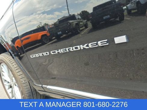 Used 2022 Jeep Grand Cherokee Summit w/ Adv Protech Group IV AWD/4WD image 13