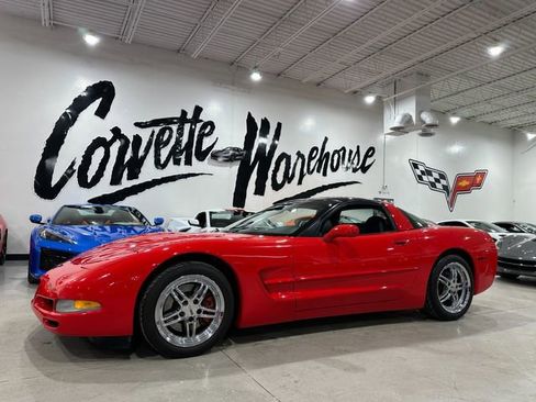 Used 1998 Chevrolet Corvette Coupe w/ Memory Pkg image 1
