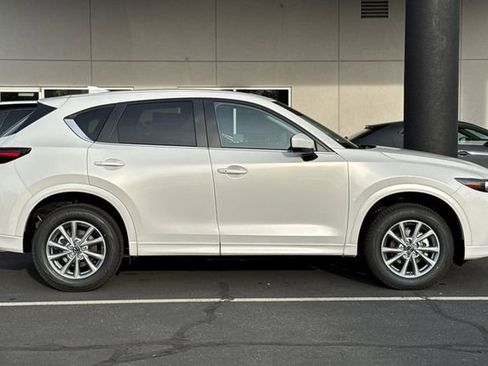New 2025 MAZDA CX-5 AWD 2.5 S w/ Preferred Package image 3