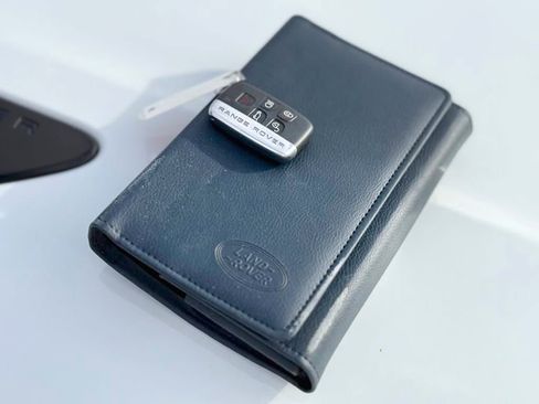 Used 2018 Land Rover Range Rover Velar R-Dynamic SE image 43