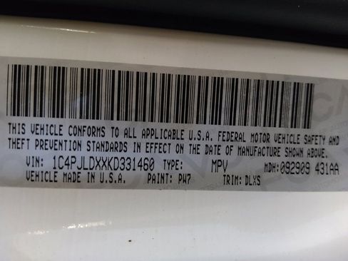 Used 2019 Jeep Cherokee Limited w/ Technology Group FWD image 33