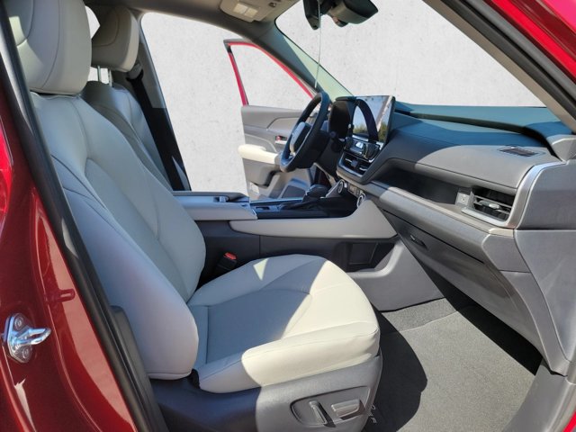 Used 2026 Toyota Grand Highlander FWD image 25