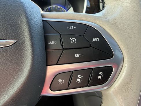 Used 2021 Chrysler Pacifica Limited w/ Premium & Safety Sphere Group AWD/4WD image 27