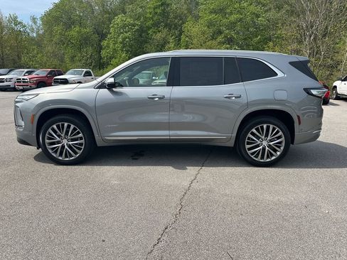 New 2026 Buick Enclave Avenir FWD image 9