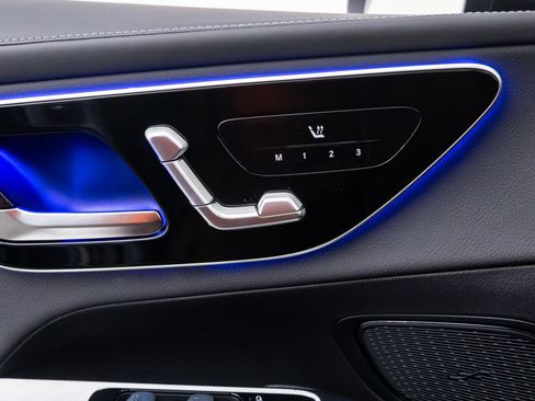 Certified 2025 Mercedes-Benz GLC 350e 4MATIC image 21