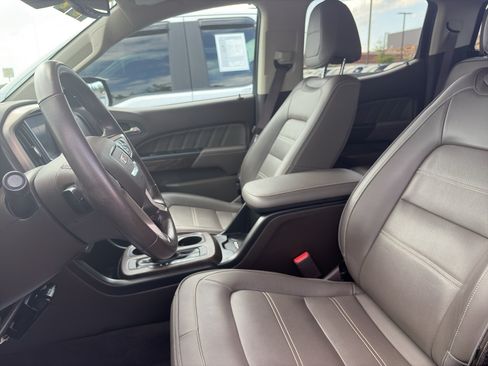 Used 2022 GMC Canyon Denali AWD/4WD image 11