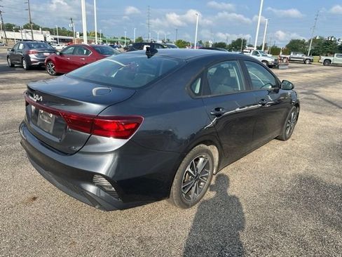 Used 2023 Kia Forte LXS FWD image 20