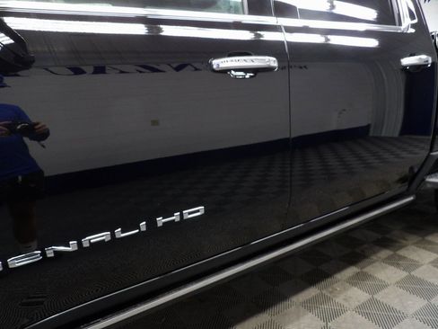 Used 2025 GMC Sierra 2500 Denali w/ Denali Reserve Package image 42