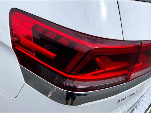 Used 2021 Volkswagen Atlas SE w/ Panoramic Sunroof Package AWD/4WD image 29
