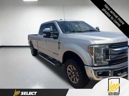 Used 2018 Ford F350 XLT w/ XLT Premium Package AWD/4WD image 2