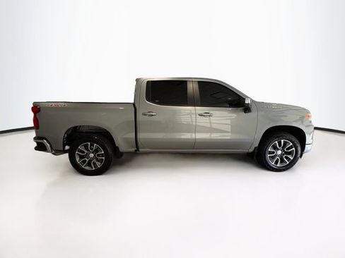 Certified 2025 Chevrolet Silverado 1500 LT w/ Convenience Package II AWD/4WD image 8
