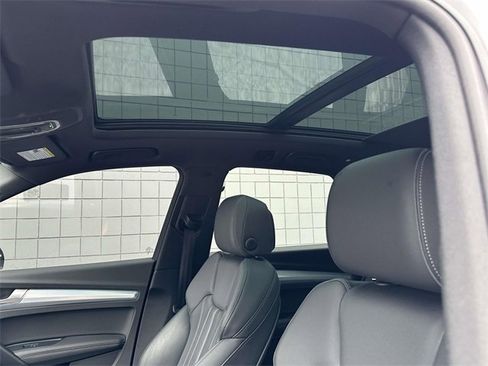 Used 2024 Audi Q5 2.0T Premium Plus w/ Premium Plus Package image 24